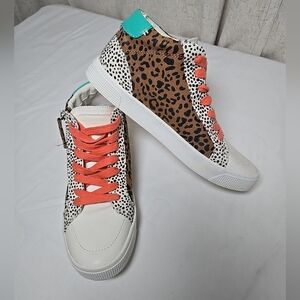 Dolce Vita Animal Print High Top Ladies Sneaker Size 8.5